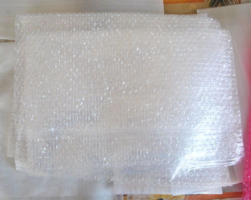 氣泡復(fù)合膜、鋁箔復(fù)合膜、氣泡膜生產(chǎn)廠與拉伸纏繞膜 包裝材料的多元世界